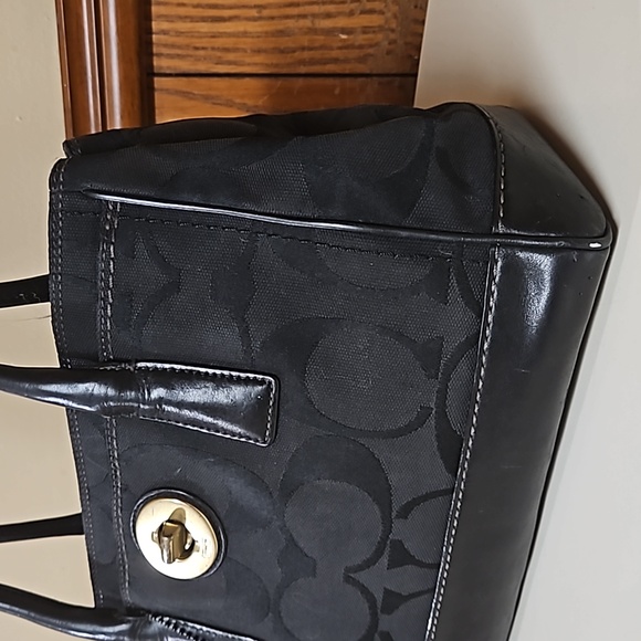 Coach Signature Front Turn Lock Bag - Picture 8 of 17